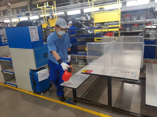 上海戰(zhàn)疫丨上汽集團(tuán)復(fù)工復(fù)產(chǎn)啟動,首臺車今日下線