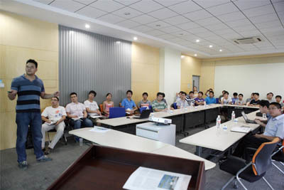 實驗室舉辦石墨烯系列學術報告會